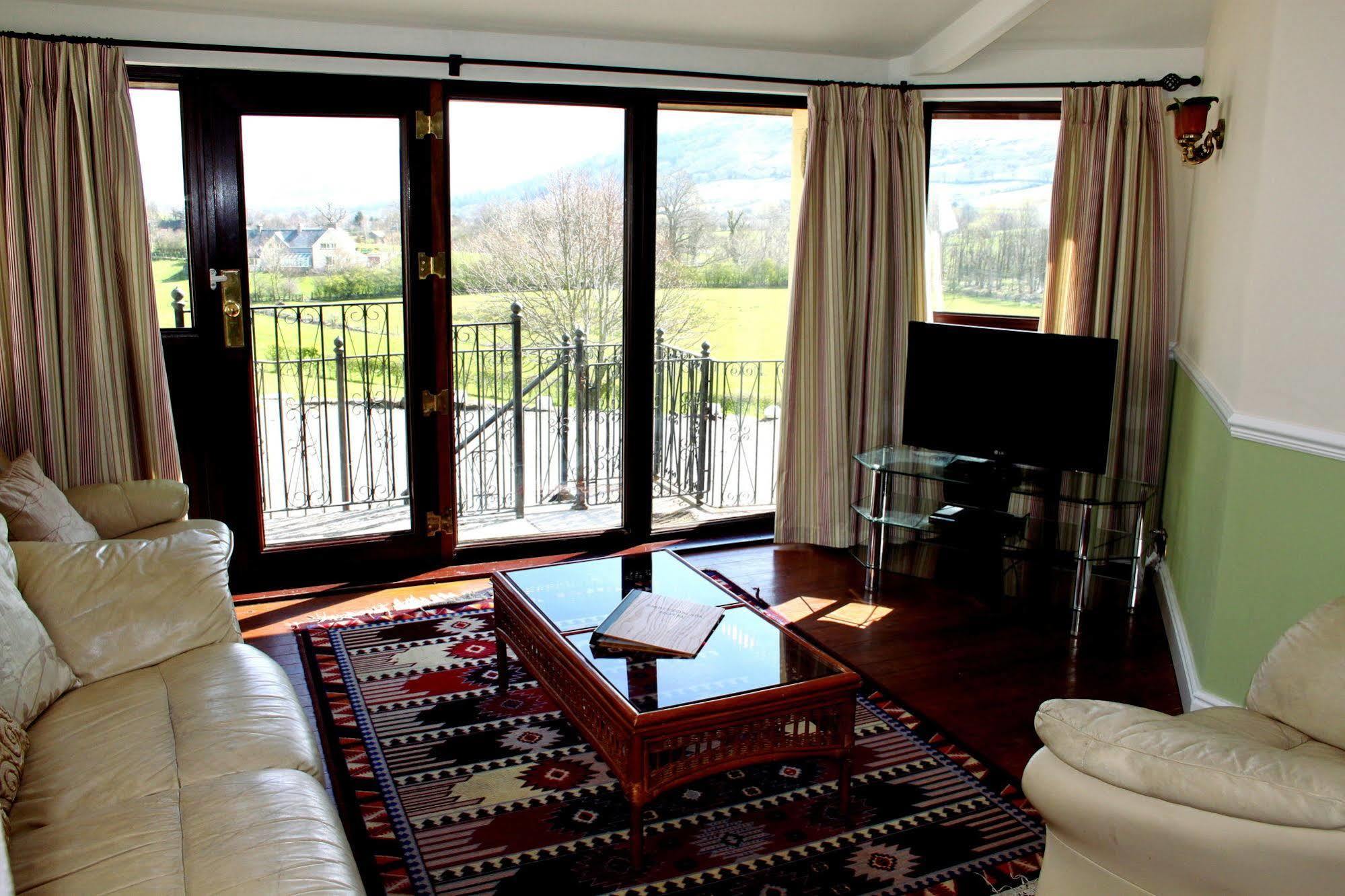 Embleton Spa Hotel & Apartments Екстериор снимка